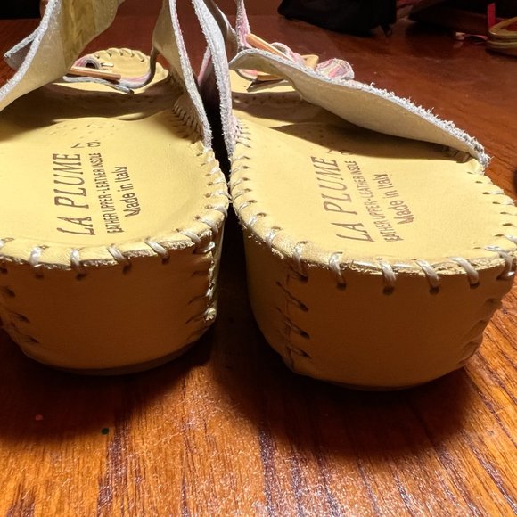 La Plume Italian made floral print leather size 37 - Picture 9 of 9